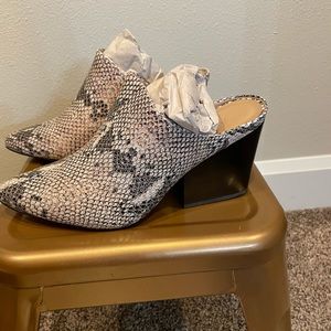 Able mule Women’s size 8
